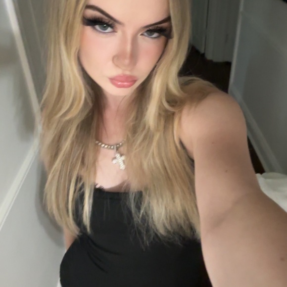 Meet your Posher, Brianna - Picture 1 of 1